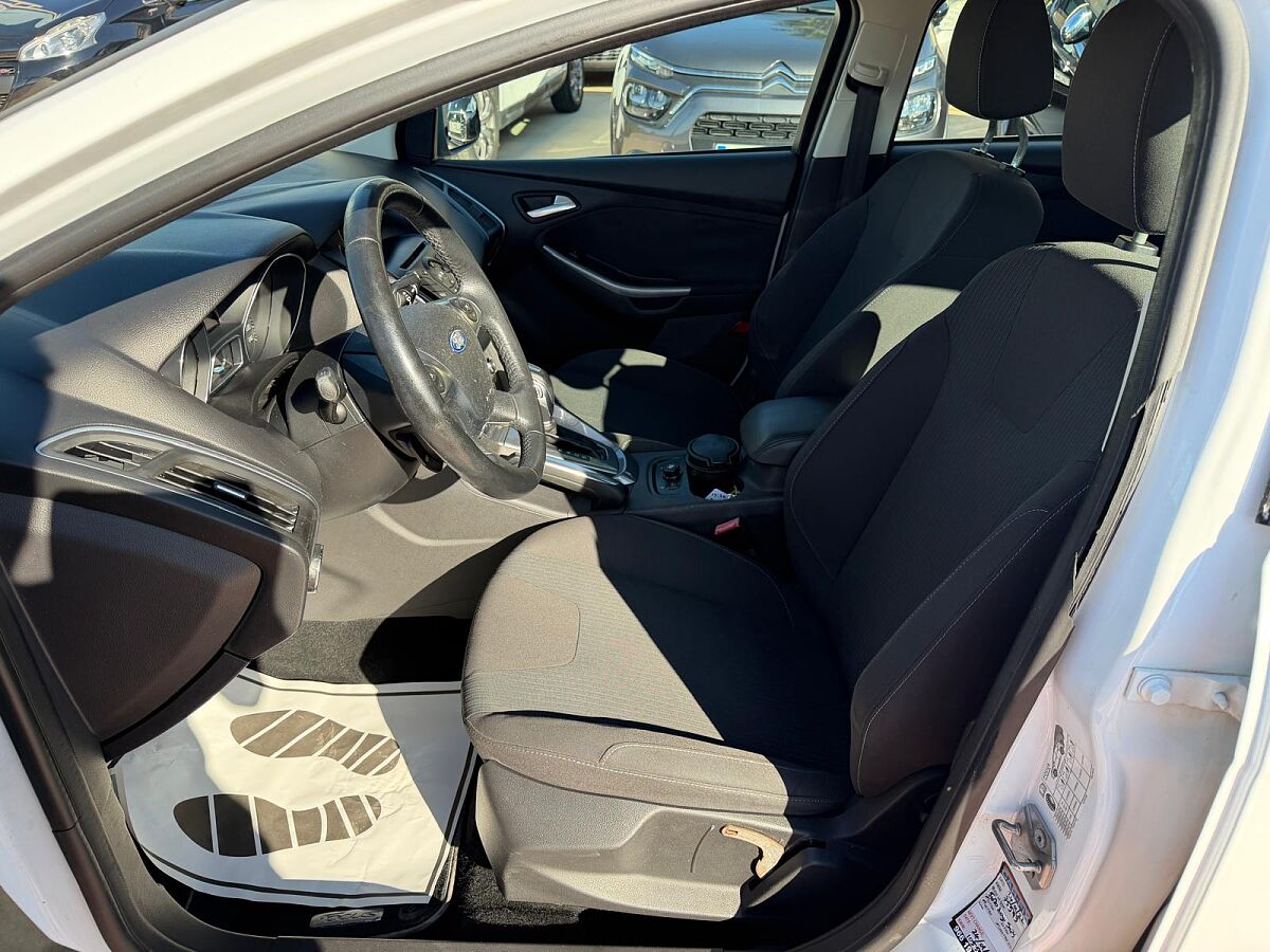 FORD FOCUS TITANIUM ESTATE 2.0 TDCI AUTO SPANISH LHD IN SPAIN 62000 MILES SUPERB 2011
